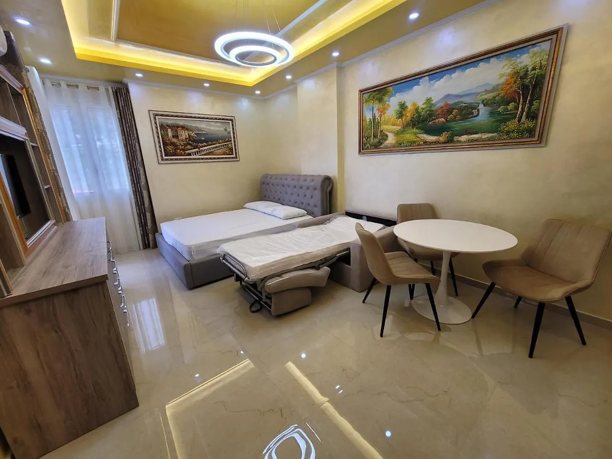 Newborn Apartments Lungomare Vlorë