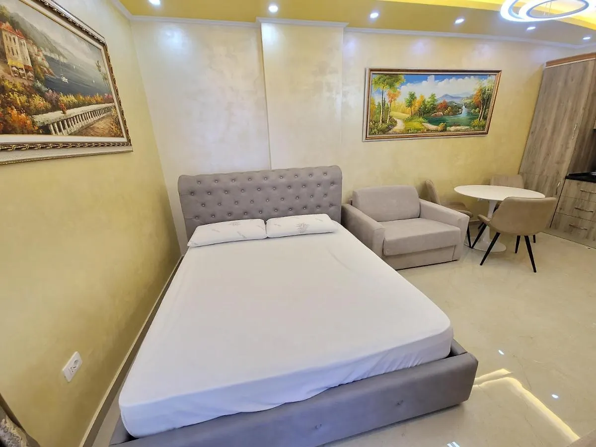 Newborn Apartments Lungomare Vlorë