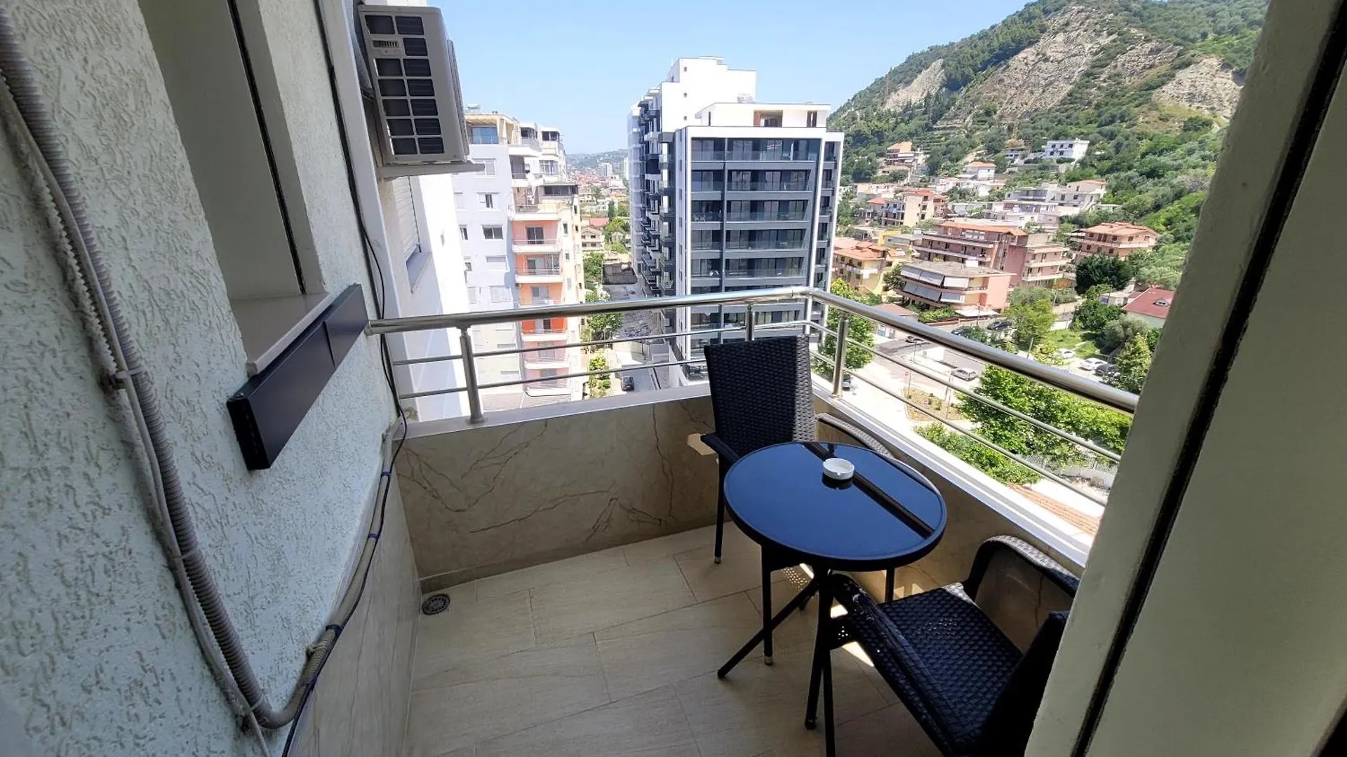 Newborn Apartments Lungomare Vlorë