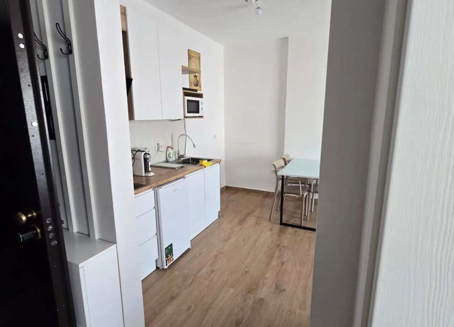Newborn Apartments Lungomare Vlorë 알바니아
