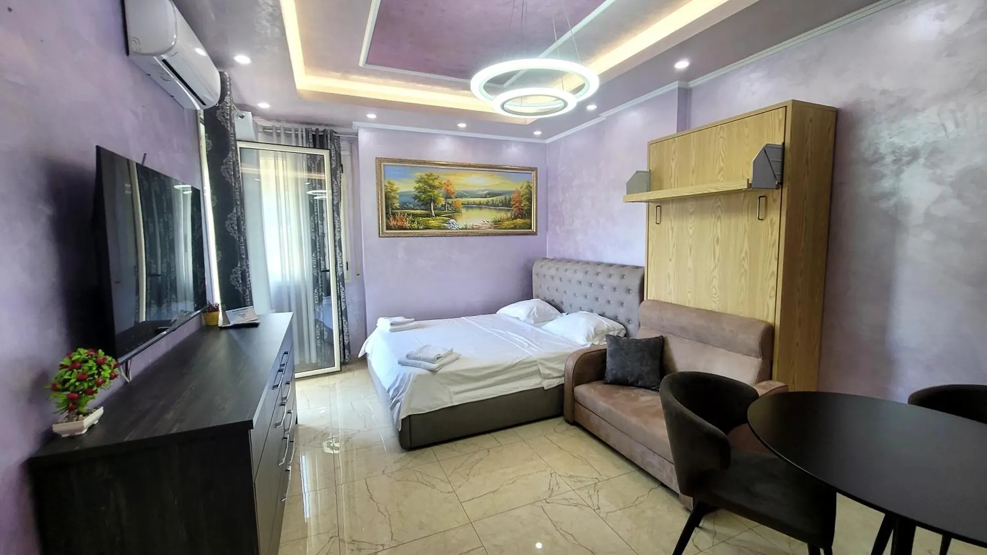 Newborn Apartments Lungomare Vlorë 0*,  알바니아