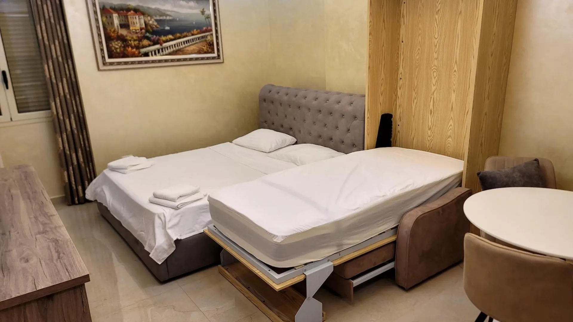 Newborn Apartments Lungomare Vlorë