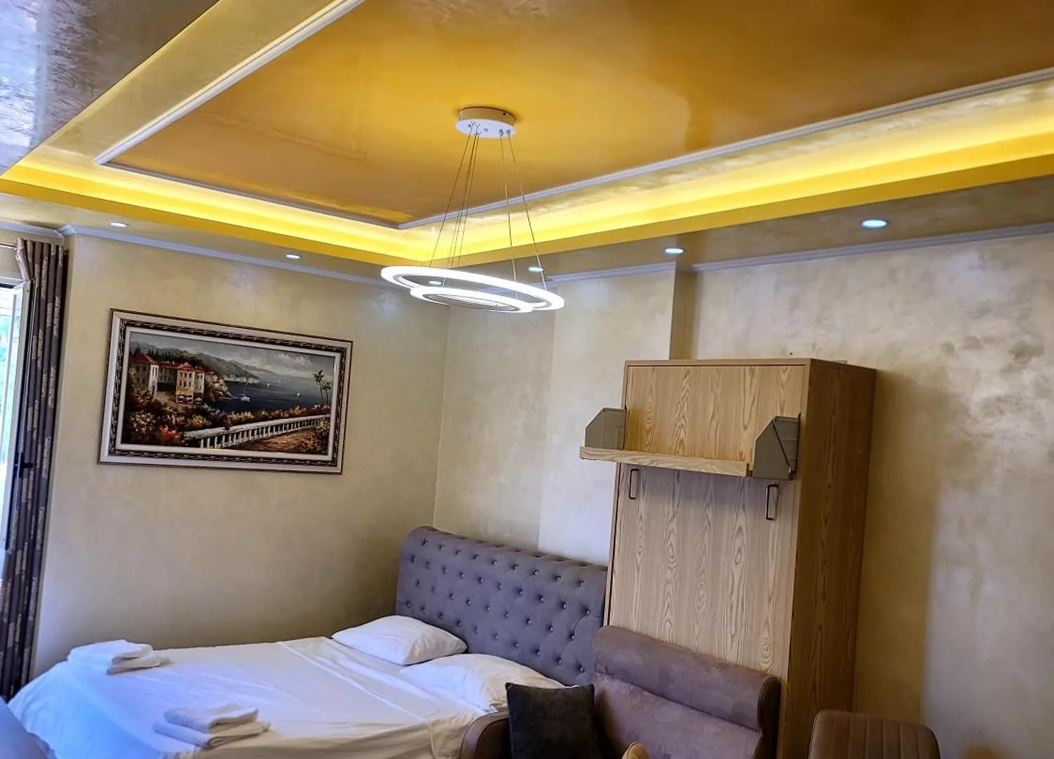 Newborn Apartments Lungomare Vlorë Albania